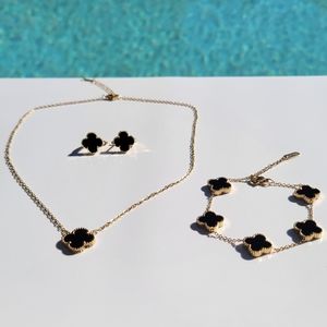 ✨️ Beautiful set of jewelry ✨️